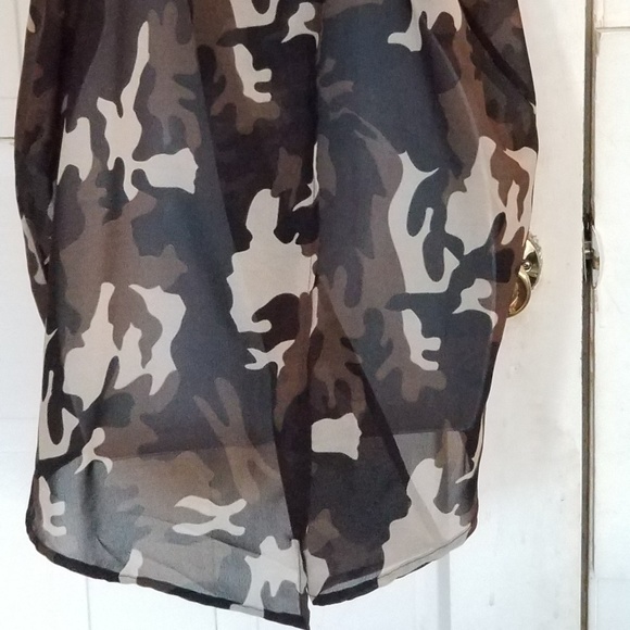 Sleeveless top - Picture 3 of 5